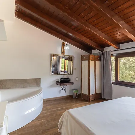 Casa Viria Nyaraló *