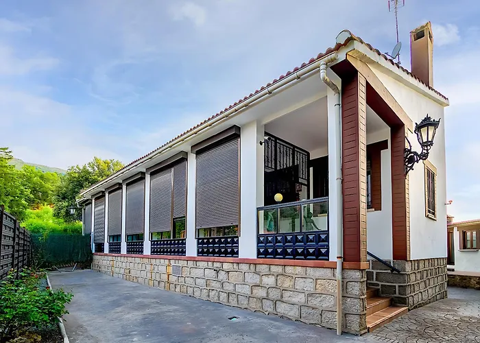 Casa Viria 펜션 나발루엔가